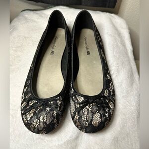 American Eagle Outfitters Black Lace and Cream Ballet Flats